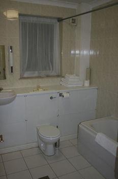 Manor Hotel Hadlow