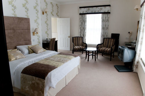 Manor Hadlow